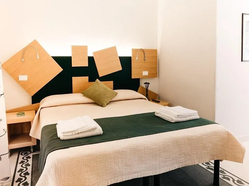 Adriano Augusto Bed and Breakfast Rome 5*,