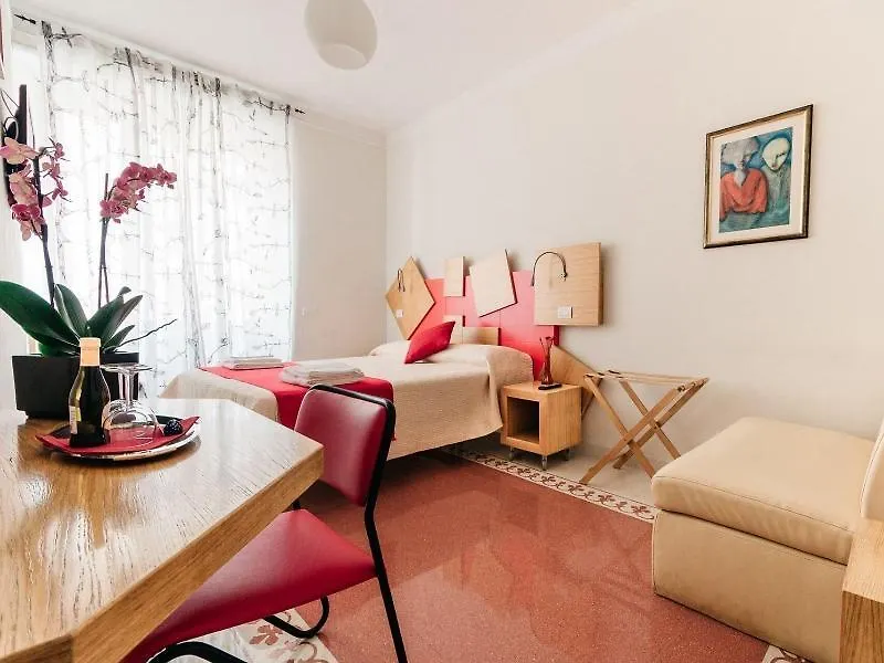 ***** Bed & Breakfast Adriano Augusto Bed and Breakfast Rome Italië