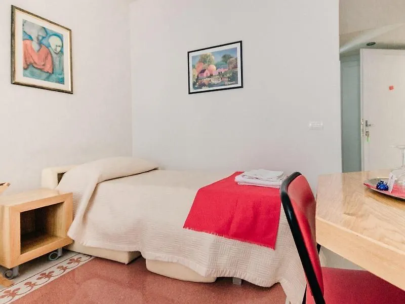 Adriano Augusto Bed and Breakfast Rome