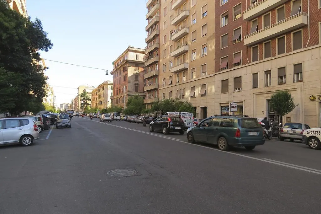 Adriano Augusto Bed and Breakfast Rome