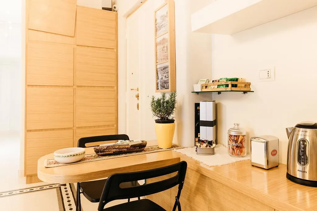 Adriano Augusto Bed and Breakfast Rome Bed & Breakfast