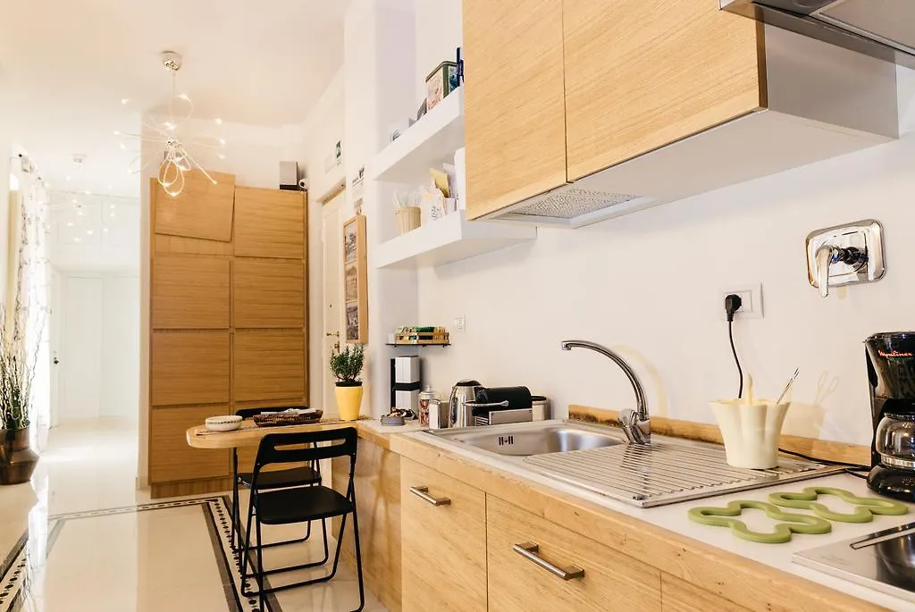 Adriano Augusto Bed and Breakfast Rome
