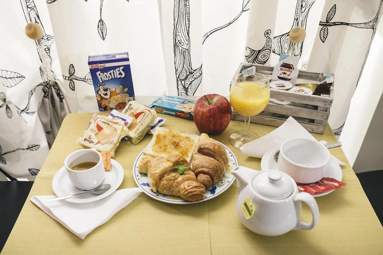 Bed & Breakfast Adriano Augusto Bed and Breakfast Rome